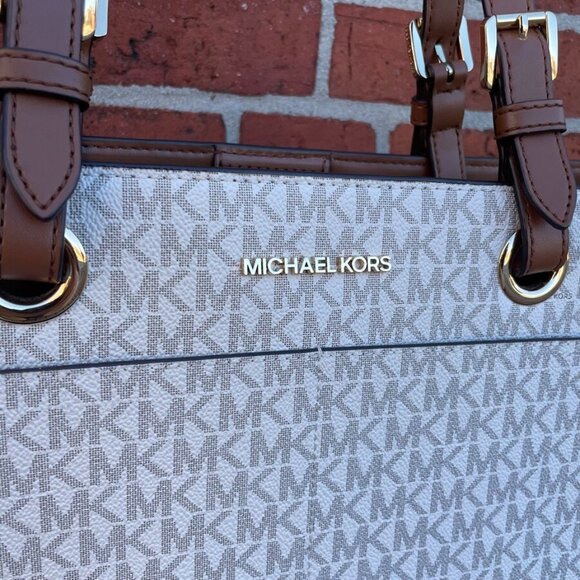 Michael Kors Commuter Tote - Picture 2 of 9